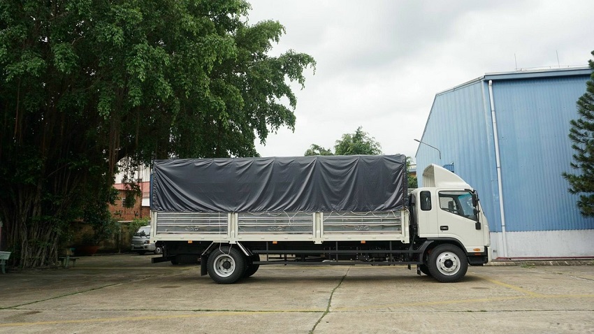 xe tải jac N800 thùng bạt