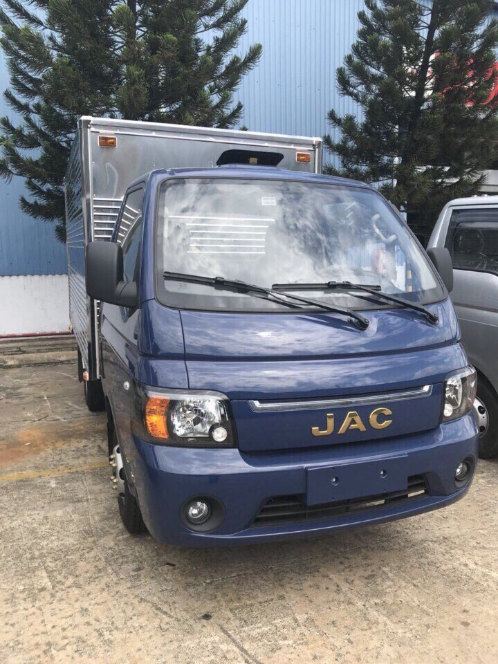 JAC X150 xanh